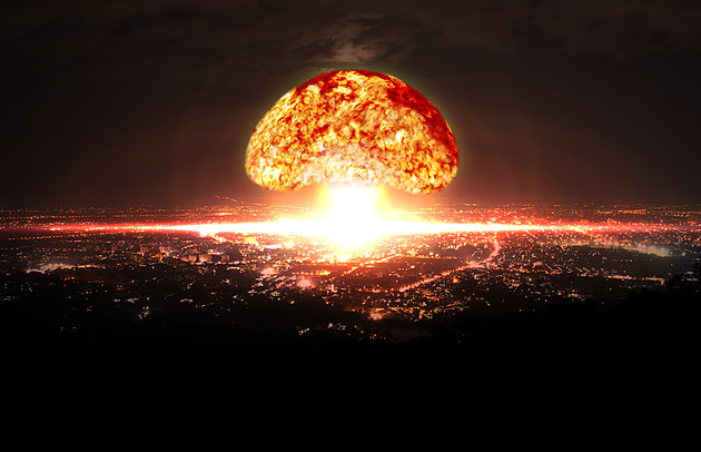 KOMENTÁŘ: Od Hirošimy až po Kyjev. Hrozby jaderných zbraní mají odstrašit
