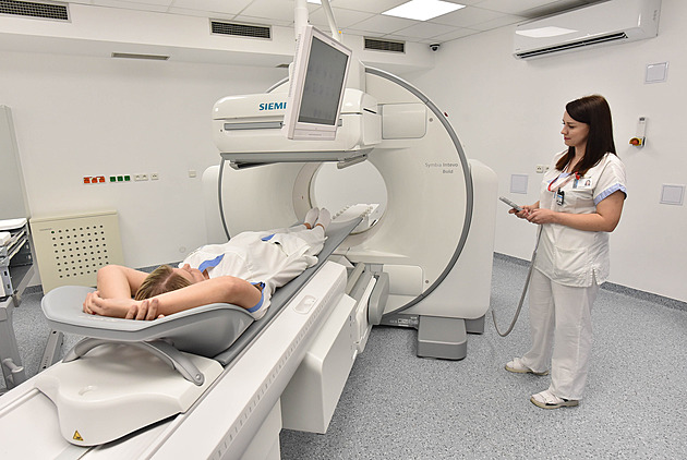 Kraj má kritický nedostatek radiologických asistentů. Univerzita dodá nové