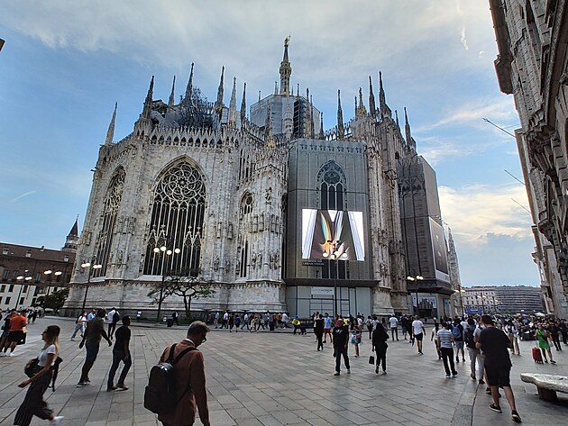 Fotografie po��zen� smartphonem Motorola Edge 30 Ultra