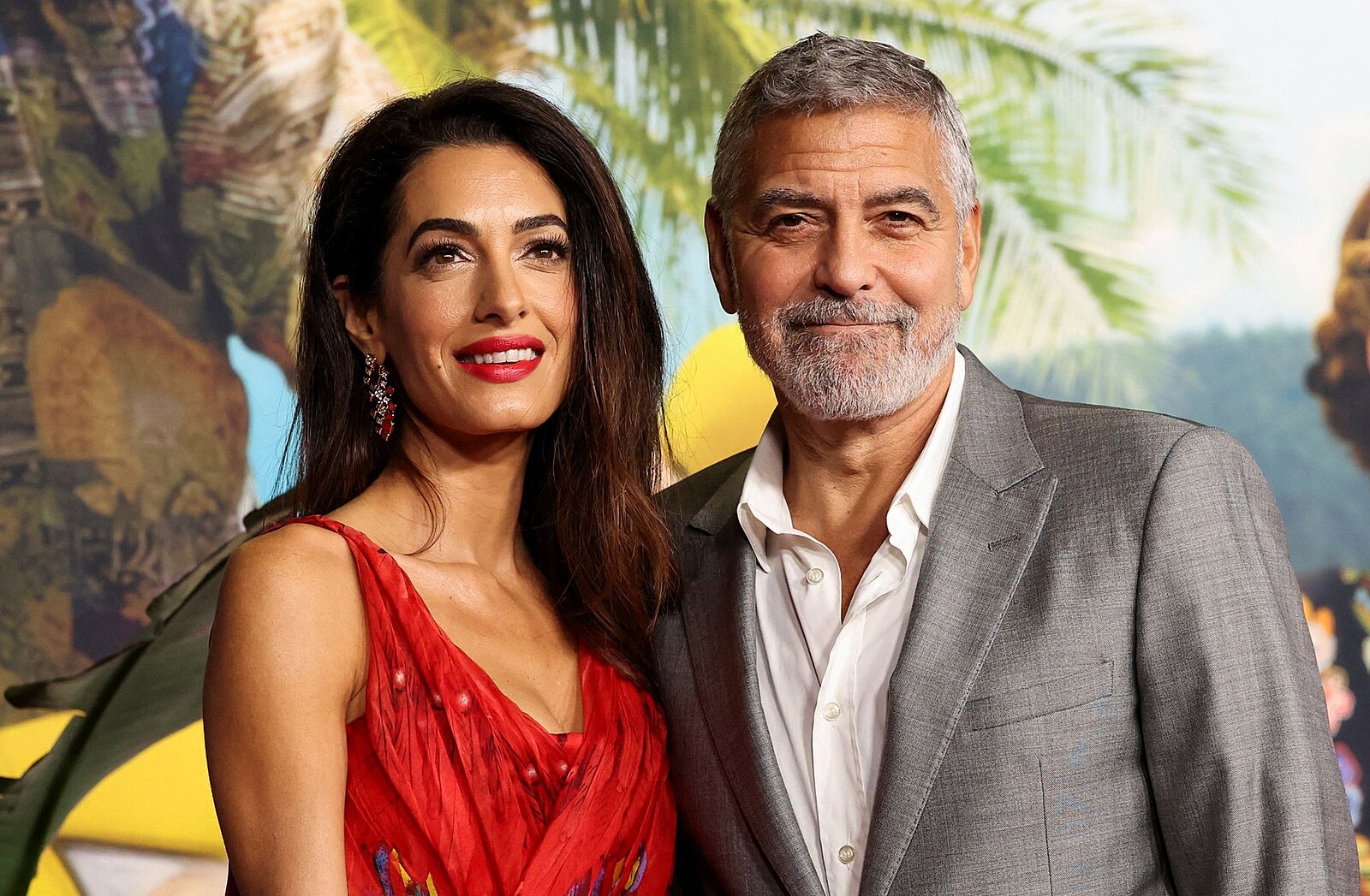 Ničivý požár ve Francii. Clooney s manželkou a dvojčaty museli opustit domov | Magazín