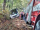 Autobusu po nehod na Sokolovsku skonil v píkop. (17. íjna 2022)