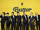 BTS (zleva): V, SUGA, JIN, Jung Kook, RM, Jimin, a j-hope, 21. kvtna 2021
