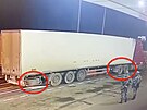 Fotografie kamionu, který ml zpsobit výbuch na Kerském most spojující...
