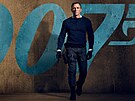 Daniel Craig v bondovce Není as zemít (2021)