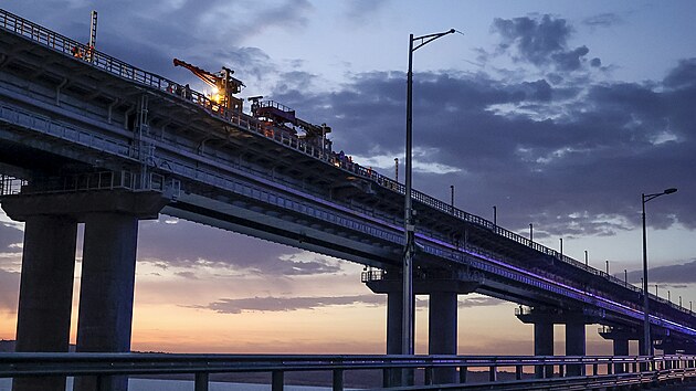 Opravy eleznin sti Kerskho mostu (8. jna 2022)