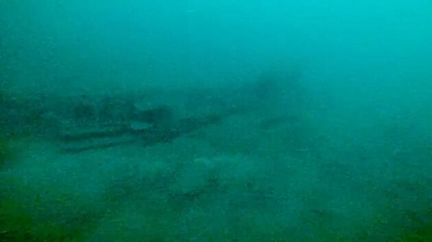 Podvodn zbry zatm neidentifikovanch trosek, kter by ovem mohly bt soust hledan ponorky U-206 Reichenberg.
