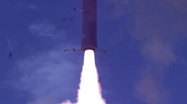 Dne 10. prosince 2015 byl proveden prvn spn test zachycen balistick rakety protiraketou Arrow 3. United States Missile Defense Agency.