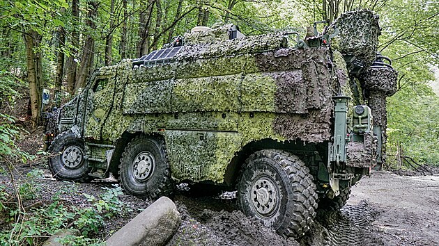 Zkouky obrnnho vozidla TITUS v arelu kopivnick spolenosti Tatra Trucks
