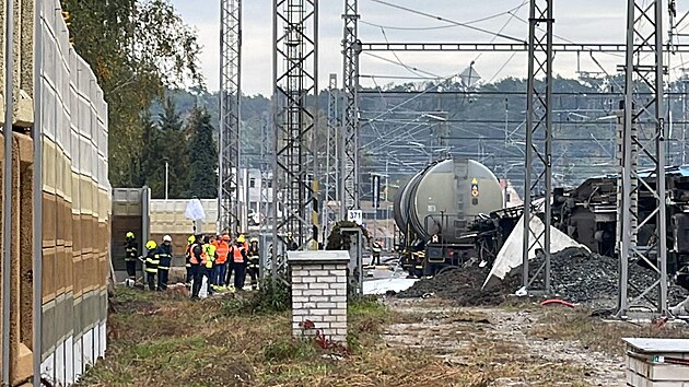 V Poanech vykolejil nkladn vlak. (11. jna 2022)