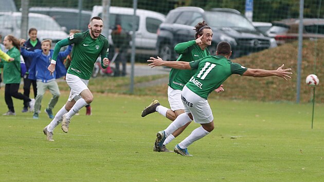 Plzeň v poháru propadla. Slavia zvítězila na Dukle, Sparta dala šest gólů -  iDNES.cz