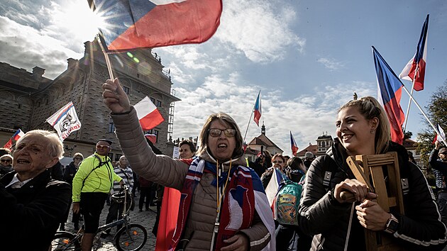 Prvod a demonstrace v Praze za odvoln vldy premira Petra Fialy. (12. jna 2022)