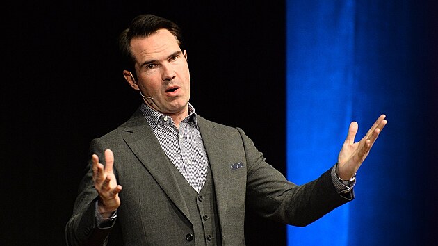 Modertor Jimmy Carr