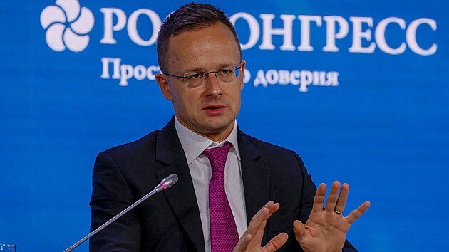 Maďarský ministr zahraničí Péter Szijjártó na energetickém fóru v Moskvě (13. října 2022)