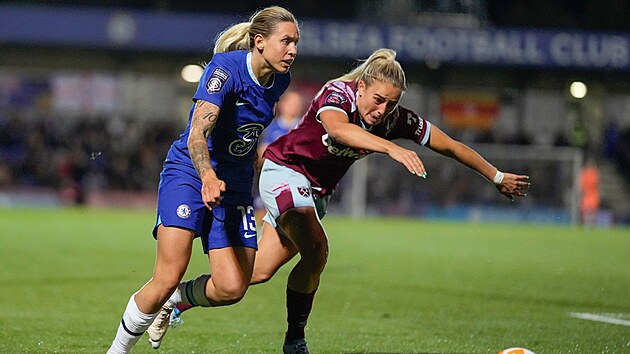 Kate�ina Svitkov� v z�pase proti West Hamu.