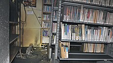 V suterénu budovy chebské knihovny vypukl poár. Jeho následky, vudypítomné...