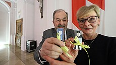 Marcela Braba�ová (na snímku je s Güntherem Jubou) získala vysoké ocen�ní od...
