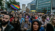 Pochod na uctní obtí a odsouzení nenávistného inu proti LGBT+ komunit v...