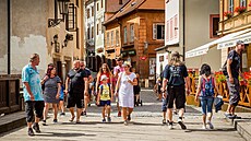 Dív bývaly eskokrumlovské uliky plné turist z asijských zemí, letos o...