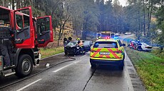 Nehoda dvou aut se esti zrannými u Hlinska (15. íjna 2022).