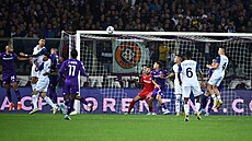 Momentka z utkání Fiorentina - Lazio �ím.