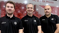 Nový trenér slávistických hokejistů Daniel Tvrzník (uprostřed)  s asistenty...
