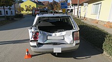 Nehoda v Kolovi na Domalicku. Opilý ofér nákladního vozu naboural do auta...