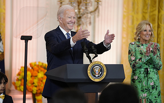 Joe Biden pi oslavách indického svátku svtel díválí (24. íjna 2022)