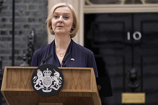 Britská premiérka Trussová rezignovala, její vláda je nejkratší v historii