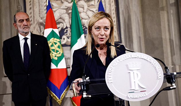 Italský prezident pověřil Meloniovou sestavením vlády, už má i seznam ministrů