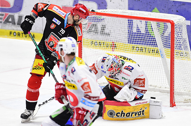 Hrdý stříbrný kapitán. Některé věci ani nevymyslíte, říká Smoleňák