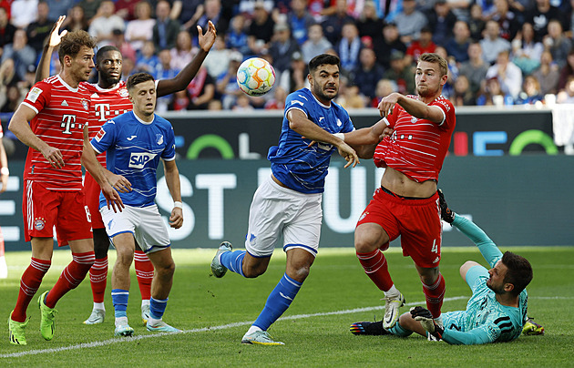 ONLINE: Vedoucí Bayern jde proti Hoffenheimu, Dortmund hraje ve Stuttgartu