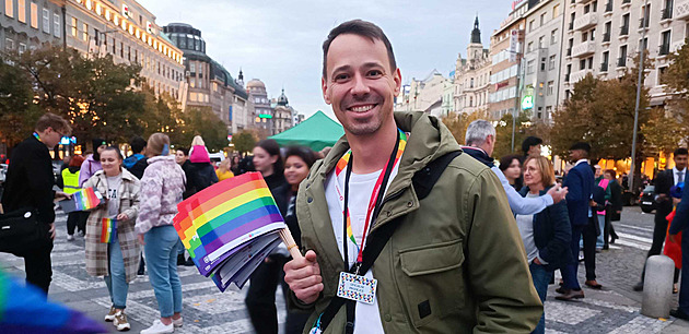 „Nejsme nic, čeho se musíte bát.“ Sedm pohledů na podporu LGBT+