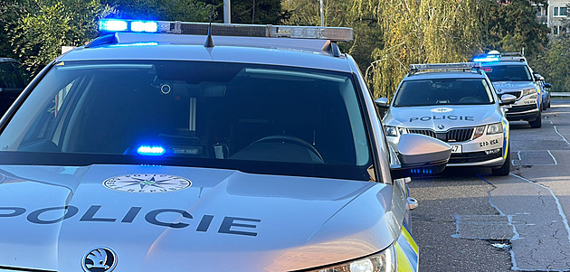 Cizinec v Dolních Měcholupech ubodal muže, policisté ho dopadli nedaleko hranic