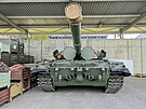 Modernizovaný tank T-72 M1 "Tomá". V je zafixována v zadní poloze pro...