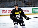 Hokejový obránce Michal Kempný je novou posilou Sparty.
