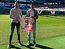 Fotbalista Yannick Eduardo (vpravo) po p�estupu do n�meckého Lipska. Narodil se...