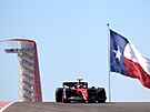 Carlos Sainz Jr. bhem tréninku F1 v Austinu