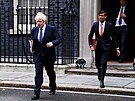 Britský premiér Boris Johnson a ministr financí Rishi Sunak (13. íjna 2020)