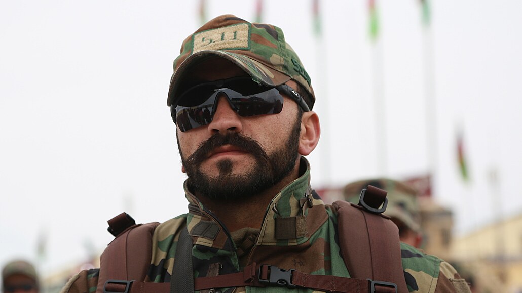 lenové komanda Afghánské národní armády se úastní slavnostní promoce v...