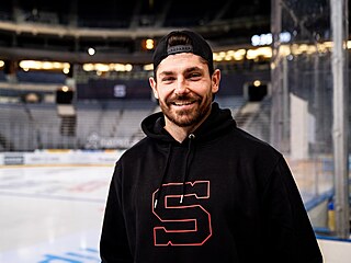 Hokejový obránce Michal Kempný je novou posilou Sparty.
