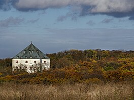 Podzimní poasí v okolí letohrádku Hvzda. (27. íjna 2022)