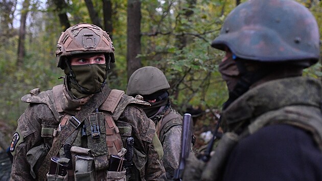 Pslunci rusk soukrom polovojensk Wagnerovy skupiny pi operaci v Luhansk oblasti na Ukrajin. (13. jna 2022)