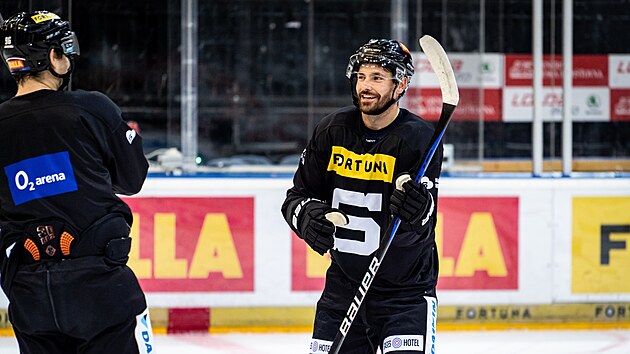 Hokejov obrnce Michal Kempn je novou posilou Sparty.