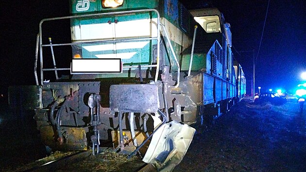 Nehoda se stala na trati T�bor - Bechyn� u obce �e�kov.