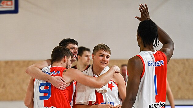 Slvistit basketbalist slav vhru nad Nymburkem.