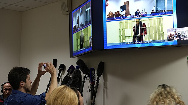 Záběry ze soudní síně v Moskvě na soudní proces s Brittney Grinerovou