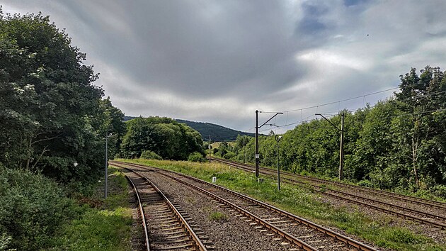 Soubh trat u Sdzisawi, koleje vpravo vedou do Jelenie Gry.