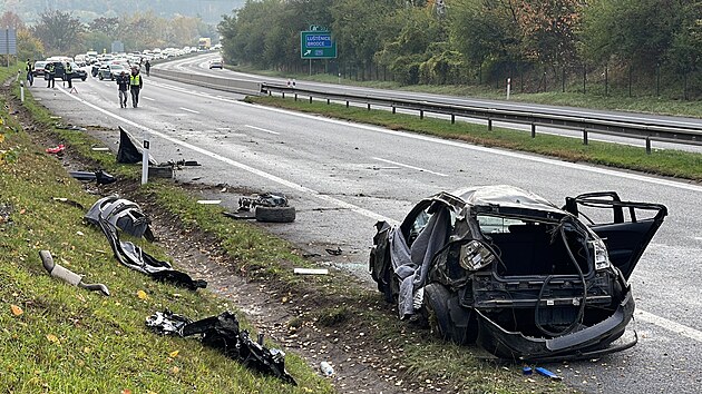 Dopravn nehoda na dlnici D10 u obce Brodce (22. jna 2022)