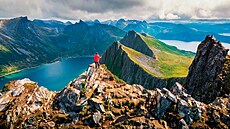 Kone�n� mám Skandinávii kompletní. V Norsku s úchvatnými fjordy jsem byl asi...