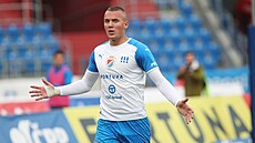 Ladislav Almási z Ostravy se raduje z gólu proti Mladé Boleslavi.